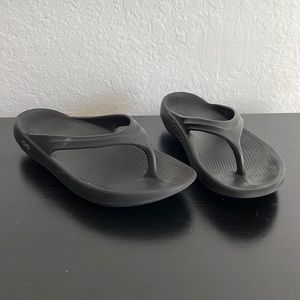 OOFOS Flip Flops sandals